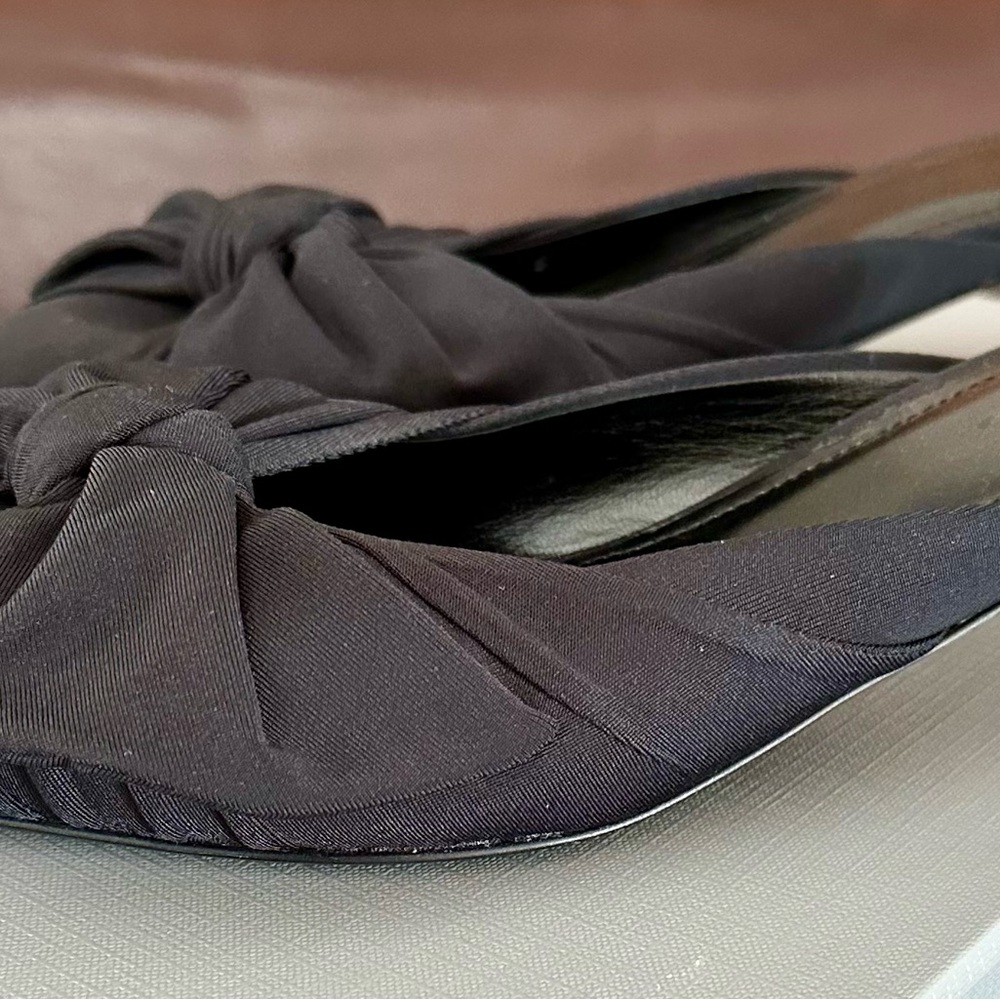 Balenciaga Jet Black Knotted Pointed-Toe Kitten Heel size 5.5 but will fit a 6. - Picture 10 of 13